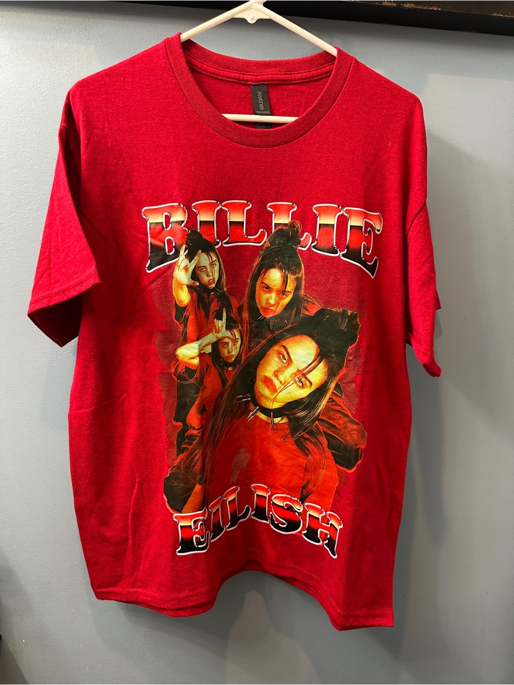 Red Billie Eilish T-Shirt size Large Don’t Smile at Me photo collage Rare NEW
